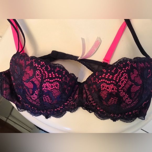 NWOT Victoria's Secret PINK Balconette Bra - Picture 2 of 11
